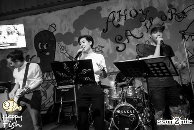 คืนวันศุกร์ ที่ร้าน แฮปปี้ ฟิช, เอเชีย ทีค เดอะ ริเวอร์ฟร้อนท์ — photo 93