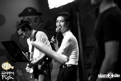 คืนวันศุกร์ ที่ร้าน แฮปปี้ ฟิช, เอเชีย ทีค เดอะ ริเวอร์ฟร้อนท์ — photo 100