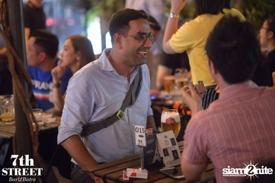 Friday Night at 7th Street Bar & Bistro, Thonglor Soi 10 — photo 6