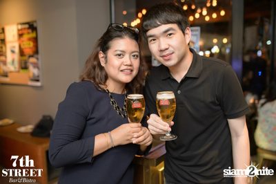 Friday Night at 7th Street Bar & Bistro, Thonglor Soi 10 — photo 45