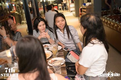 Friday Night at 7th Street Bar & Bistro, Thonglor Soi 10 — photo 66