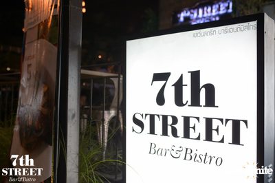 Friday Night at 7th Street Bar & Bistro, Thonglor Soi 10 — photo 73