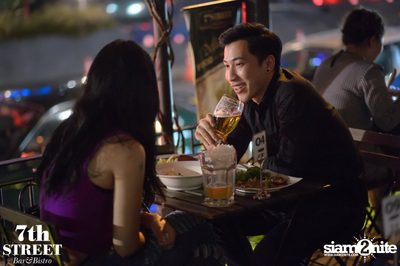 Friday Night at 7th Street Bar & Bistro, Thonglor Soi 10 — photo 82