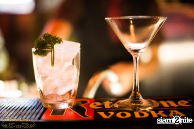 Friday Night at The Iron Fairies, Thonglor — photo 84