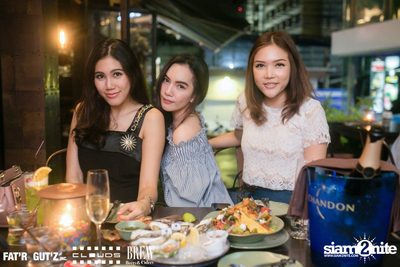 Seenspace Invasion ที่ร้าน Clouds, Fat'R Gut'z และ BREW Beers & Ciders — photo 3
