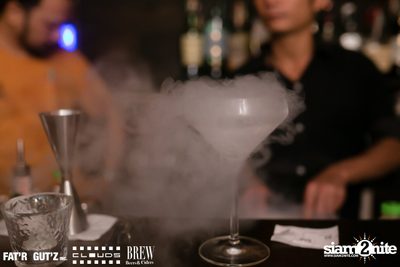 Seenspace Invasion ที่ร้าน Clouds, Fat'R Gut'z และ BREW Beers & Ciders — photo 5