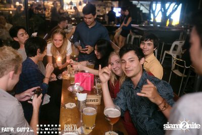 Seenspace Invasion ที่ร้าน Clouds, Fat'R Gut'z และ BREW Beers & Ciders — photo 34