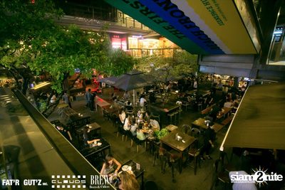Seenspace Invasion ที่ร้าน Clouds, Fat'R Gut'z และ BREW Beers & Ciders — photo 40