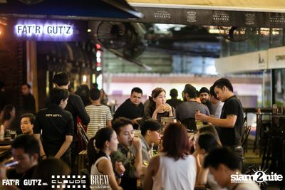 Seenspace Invasion ที่ร้าน Clouds, Fat'R Gut'z และ BREW Beers & Ciders — photo 48