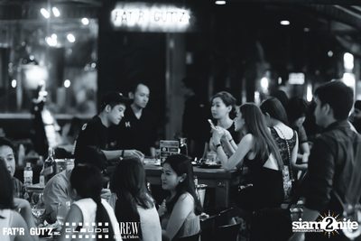 Seenspace Invasion ที่ร้าน Clouds, Fat'R Gut'z และ BREW Beers & Ciders — photo 51