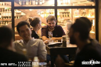 Seenspace Invasion ที่ร้าน Clouds, Fat'R Gut'z และ BREW Beers & Ciders — photo 60