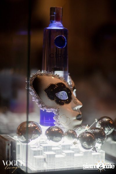 The White Ball at VOGUE Lounge — photo 17