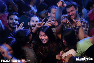 ปาร์ตี้คืนวันเสาร์ ที่ร้าน รูท ซิกตี้ซิก คลับ อาร์ซีเอ — photo 22