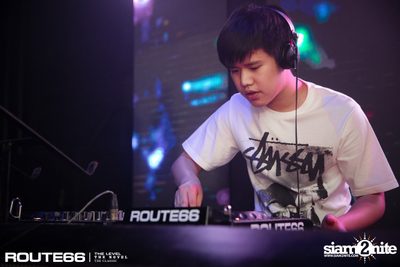 ปาร์ตี้คืนวันเสาร์ ที่ร้าน รูท ซิกตี้ซิก คลับ อาร์ซีเอ — photo 65