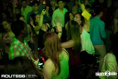 ปาร์ตี้คืนวันเสาร์ ที่ร้าน รูท ซิกตี้ซิก คลับ อาร์ซีเอ — photo 81