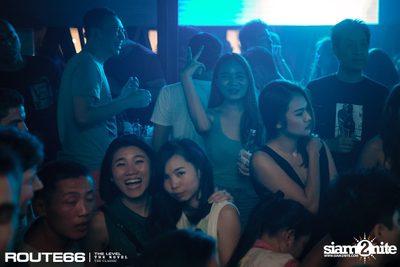 ปาร์ตี้คืนวันเสาร์ ที่ร้าน รูท ซิกตี้ซิก คลับ อาร์ซีเอ — photo 96