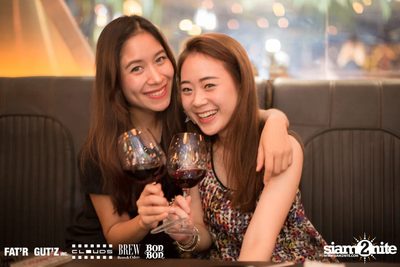 คืนวันศุกร์ ที่ คลาวส์, แฟตอาร์ กัตซ์, บริว และบอน บอน — photo 14