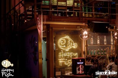 คืนวันศุกร์ ที่ร้าน แฮปปี้ ฟิช, เอเชีย ทีค เดอะ ริเวอร์ฟร้อนท์ — photo 8
