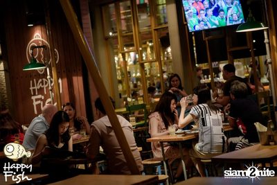 คืนวันศุกร์ ที่ร้าน แฮปปี้ ฟิช, เอเชีย ทีค เดอะ ริเวอร์ฟร้อนท์ — photo 13