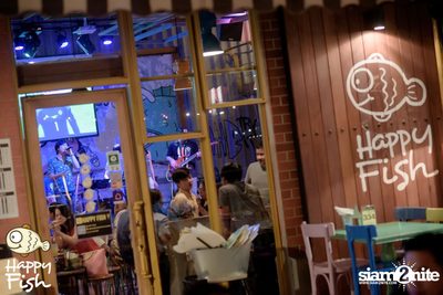 คืนวันศุกร์ ที่ร้าน แฮปปี้ ฟิช, เอเชีย ทีค เดอะ ริเวอร์ฟร้อนท์ — photo 23
