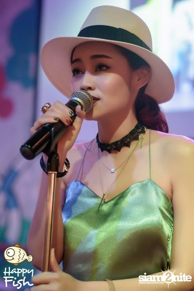 คืนวันศุกร์ ที่ร้าน แฮปปี้ ฟิช, เอเชีย ทีค เดอะ ริเวอร์ฟร้อนท์ — photo 31