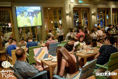 คืนวันศุกร์ ที่ร้าน แฮปปี้ ฟิช, เอเชีย ทีค เดอะ ริเวอร์ฟร้อนท์ — photo 54