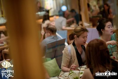 คืนวันศุกร์ ที่ร้าน แฮปปี้ ฟิช, เอเชีย ทีค เดอะ ริเวอร์ฟร้อนท์ — photo 55