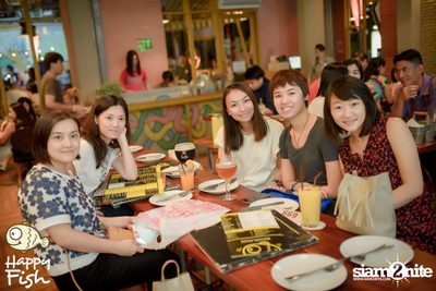 คืนวันศุกร์ ที่ร้าน แฮปปี้ ฟิช, เอเชีย ทีค เดอะ ริเวอร์ฟร้อนท์ — photo 69