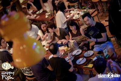 คืนวันศุกร์ ที่ร้าน แฮปปี้ ฟิช, เอเชีย ทีค เดอะ ริเวอร์ฟร้อนท์ — photo 80