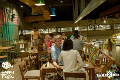 คืนวันศุกร์ ที่ร้าน แฮปปี้ ฟิช, เอเชีย ทีค เดอะ ริเวอร์ฟร้อนท์ — photo 85