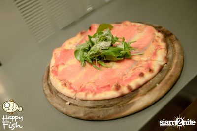 คืนวันศุกร์ ที่ร้าน แฮปปี้ ฟิช, เอเชีย ทีค เดอะ ริเวอร์ฟร้อนท์ — photo 86