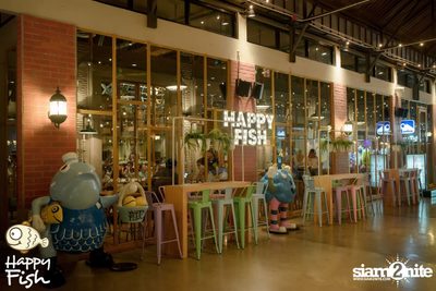 คืนวันศุกร์ ที่ร้าน แฮปปี้ ฟิช, เอเชีย ทีค เดอะ ริเวอร์ฟร้อนท์ — photo 87