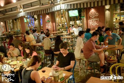 คืนวันศุกร์ ที่ร้าน แฮปปี้ ฟิช, เอเชีย ทีค เดอะ ริเวอร์ฟร้อนท์ — photo 91