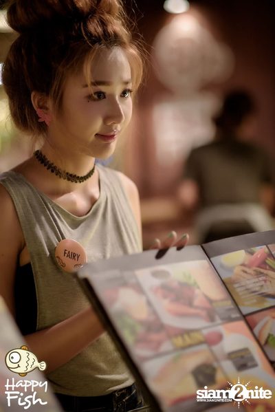 คืนวันศุกร์ ที่ร้าน แฮปปี้ ฟิช, เอเชีย ทีค เดอะ ริเวอร์ฟร้อนท์ — photo 93