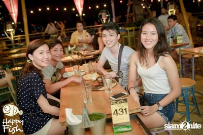 คืนวันศุกร์ ที่ร้าน แฮปปี้ ฟิช, เอเชีย ทีค เดอะ ริเวอร์ฟร้อนท์ — photo 109