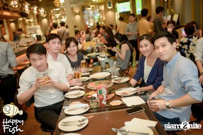 คืนวันศุกร์ ที่ร้าน แฮปปี้ ฟิช, เอเชีย ทีค เดอะ ริเวอร์ฟร้อนท์ — photo 118