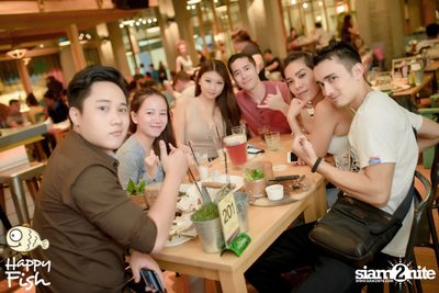 คืนวันศุกร์ ที่ร้าน แฮปปี้ ฟิช, เอเชีย ทีค เดอะ ริเวอร์ฟร้อนท์ — photo 121