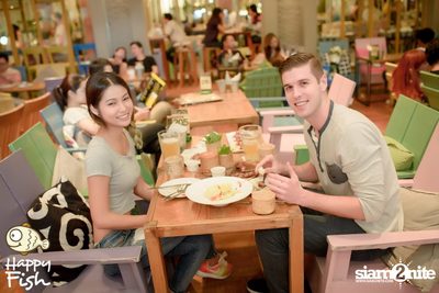 คืนวันศุกร์ ที่ร้าน แฮปปี้ ฟิช, เอเชีย ทีค เดอะ ริเวอร์ฟร้อนท์ — photo 122