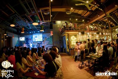 คืนวันศุกร์ ที่ร้าน แฮปปี้ ฟิช, เอเชีย ทีค เดอะ ริเวอร์ฟร้อนท์ — photo 128