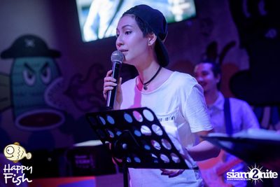คืนวันศุกร์ ที่ร้าน แฮปปี้ ฟิช, เอเชีย ทีค เดอะ ริเวอร์ฟร้อนท์ — photo 137