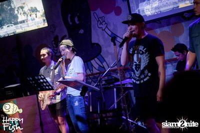 คืนวันศุกร์ ที่ร้าน แฮปปี้ ฟิช, เอเชีย ทีค เดอะ ริเวอร์ฟร้อนท์ — photo 142