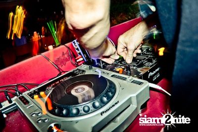 Suk 11 Club Crawl — photo 122