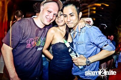 Suk 11 Club Crawl — photo 115