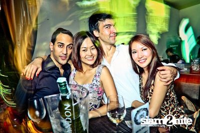 Suk 11 Club Crawl — photo 124