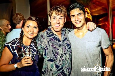 Suk 11 Club Crawl — photo 125