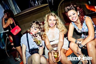 Suk 11 Club Crawl — photo 110