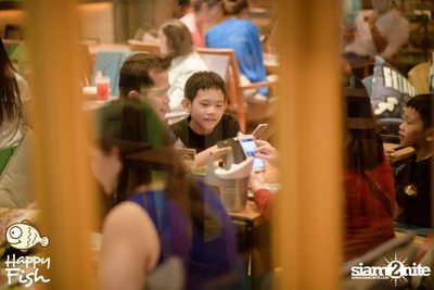 คืนวันศุกร์ ที่ร้าน แฮปปี้ ฟิช, เอเชีย ทีค เดอะ ริเวอร์ฟร้อนท์ — photo 3