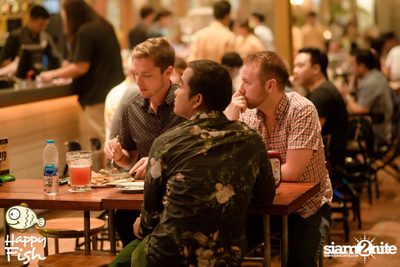 คืนวันศุกร์ ที่ร้าน แฮปปี้ ฟิช, เอเชีย ทีค เดอะ ริเวอร์ฟร้อนท์ — photo 16