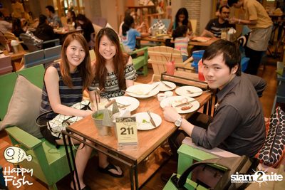 คืนวันศุกร์ ที่ร้าน แฮปปี้ ฟิช, เอเชีย ทีค เดอะ ริเวอร์ฟร้อนท์ — photo 32