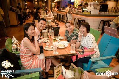คืนวันศุกร์ ที่ร้าน แฮปปี้ ฟิช, เอเชีย ทีค เดอะ ริเวอร์ฟร้อนท์ — photo 37